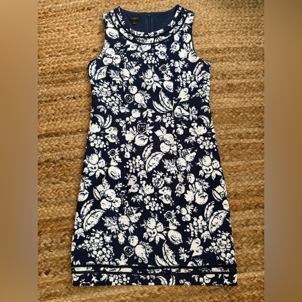 Talbots 2 Petite Navy Blue & White Fruit Pattern Sleeveless Sheath Dress